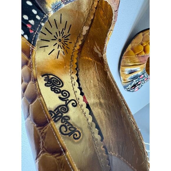 Naughty Monkey pumps brown faux snakeskin feather design on toes 4' heel Sz 9 - Picture 12 of 12